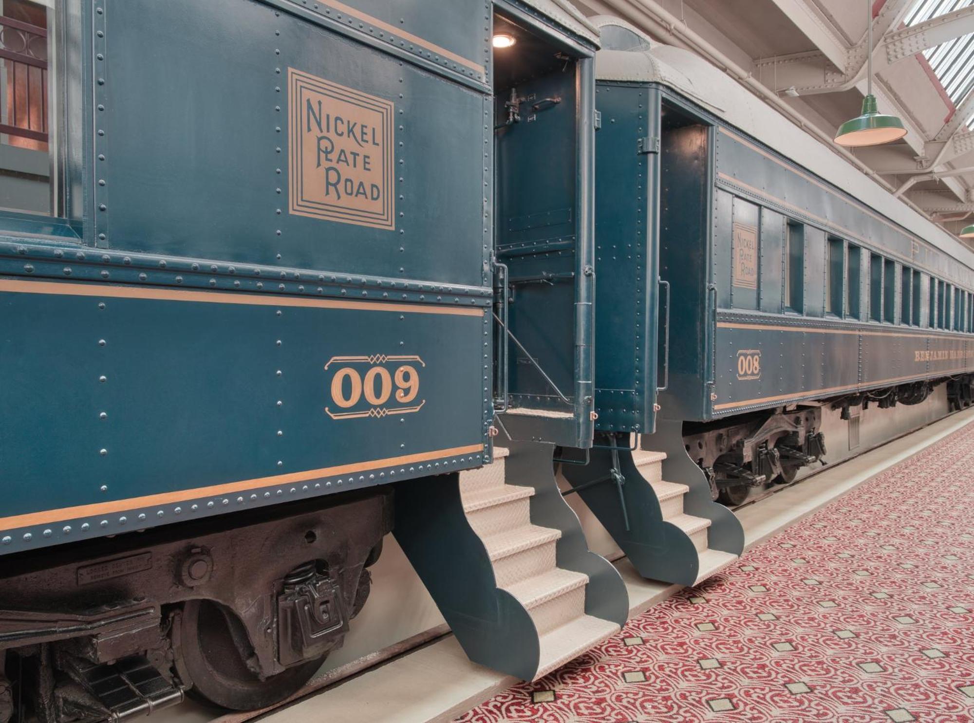 Отель Crowne Plaza Indianapolis-Dwtn-Union Stn By Ihg Экстерьер фото